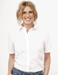 Women´s Blouse Comfort Fit Short Sleeve